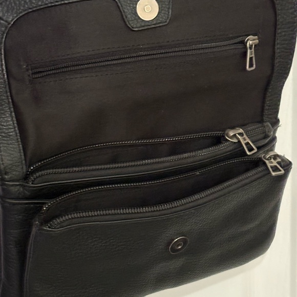 EUC Lucky Brand GENUINE LEATHER Jill Black convertible wallet crossbody - Picture 6 of 9